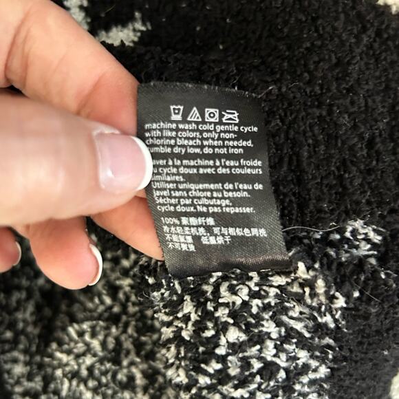 Barefoot Dreams CozyChic Seaside Pullover Black Fair Isle Crew Neck Size Large - Picture 12 of 13